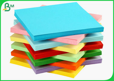 80GSM กระดาษสำเนาสีที่ไม่เคลือบผิวสำหรับวัสดุ Origami ระดับอนุบาล