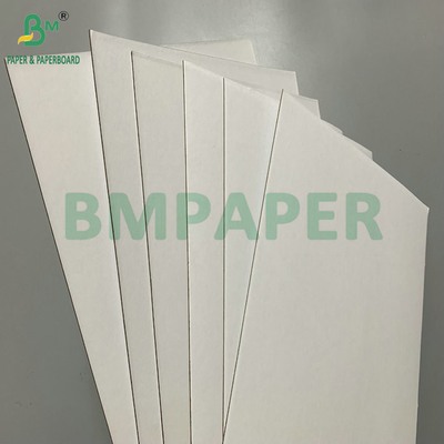 ผิวสีเทาขาวหลายชั้น 2 มิลลิเมตร 2.5 มิลลิเมตร กระดาษกระดาษ laminated สําหรับการทําปกของหนังสือภาพ