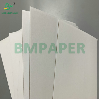 ผิวสีเทาขาวหลายชั้น 2 มิลลิเมตร 2.5 มิลลิเมตร กระดาษกระดาษ laminated สําหรับการทําปกของหนังสือภาพ