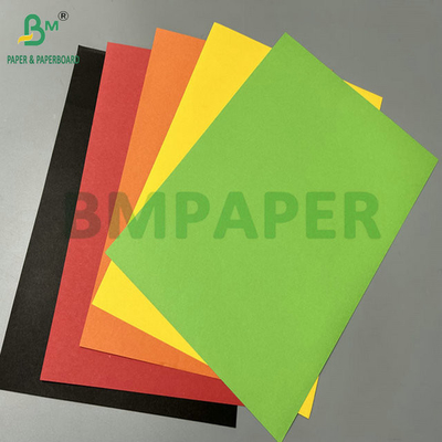 230 กรัม 350 กรัม สีแดง สีฟ้า แข็งแรง ไม่เคลือบ กระดาษกระดาษบริสตอล สําหรับปกหนังสือ 70 x 100 ซม.