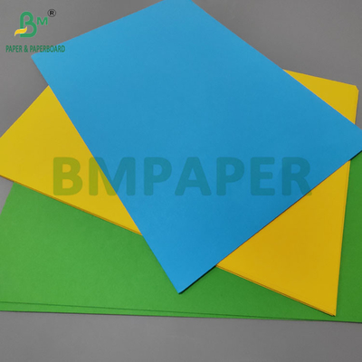 110 กรัม 150 กรัม สี กระดาษบริสตอล สําหรับการทําอาชีพ DIY 700 x 1000 มิลลิเมตร ความสามารถในการพิมพ์ที่ดี