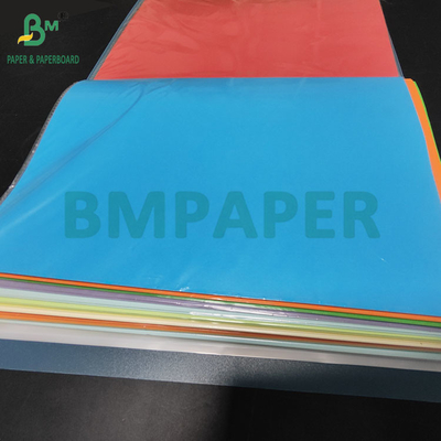 110 กรัม 150 กรัม สี กระดาษบริสตอล สําหรับการทําอาชีพ DIY 700 x 1000 มิลลิเมตร ความสามารถในการพิมพ์ที่ดี