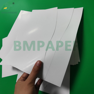 หนังสือพิมพ์ C2S ดิจิตอล 80lb 120gsm ที่มีทั้งสองด้านกระจกกระจก 450 x 320mm