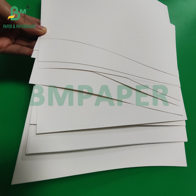 200 กรัม 250 กรัม กระดาษไครฟอฟท์สีขาว สําหรับกระเป๋าช้อปปิ้ง กันน้ําตา 72 x 102 ซม