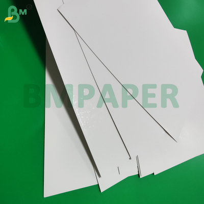 325gm กระดาษผสมสีขาว สําหรับบรรจุสินค้าอิเล็กทรอนิกส์ ขาวสูง 22' x 34'