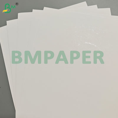 กระดาษกระดาษกระดาษกระดาษขาว 250Gsm ที่เคลือบด้านหนึ่งสําหรับบรรจุสินค้า