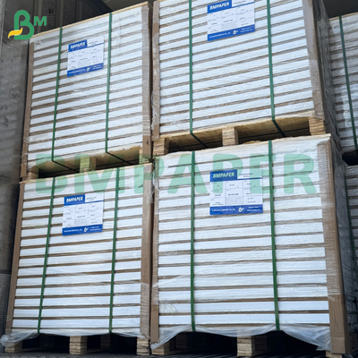 ใบกระดาษ C2S ที่เคลือบสองด้านและกระจ่างใส 300Gsm สําหรับโปสเตอร์