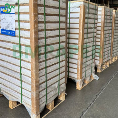 กระดาษคราฟท์เคลือบผิวเรียบสีขาว 40 ซม. 45 กรัม แบบม้วน