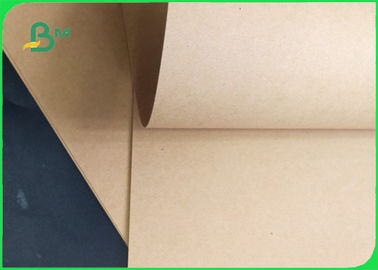250 / 300 / 300gm ความแข็งแรงดี ผิวเคลือบกระดาษ Kraft Roll สําหรับการบรรจุ